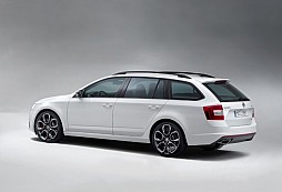 New ŠKODA Octavia RS at Goodwood racetrack